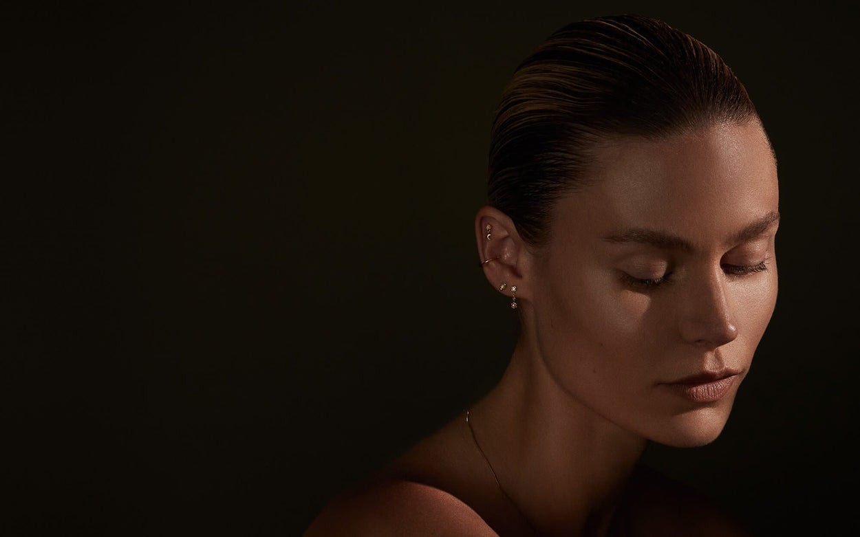 PETITE OPAL STUDS (9K GOLD) - IMAGE 5