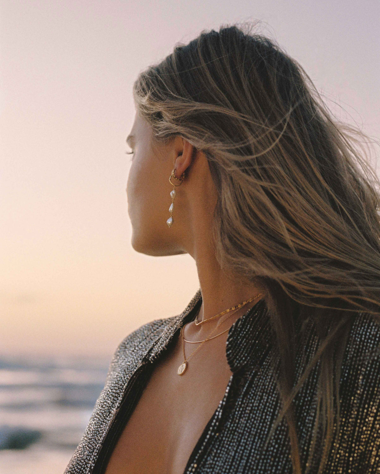 ALCHEMISE HOOPS (18K GOLD PLATED) IMAGE 3