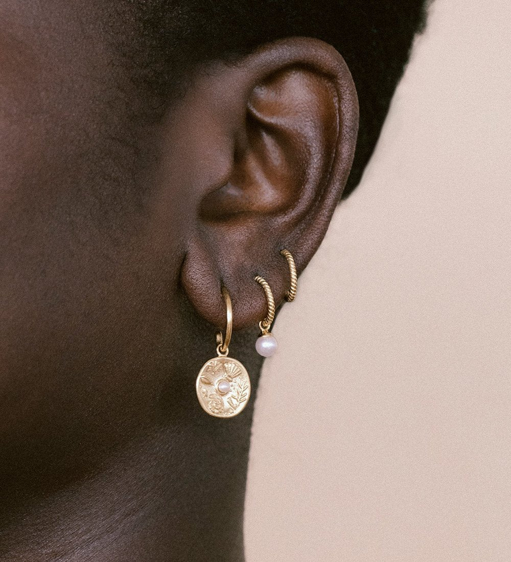 TINY PEARL HOOPS (18K GOLD PLATED) - IMAGE 5