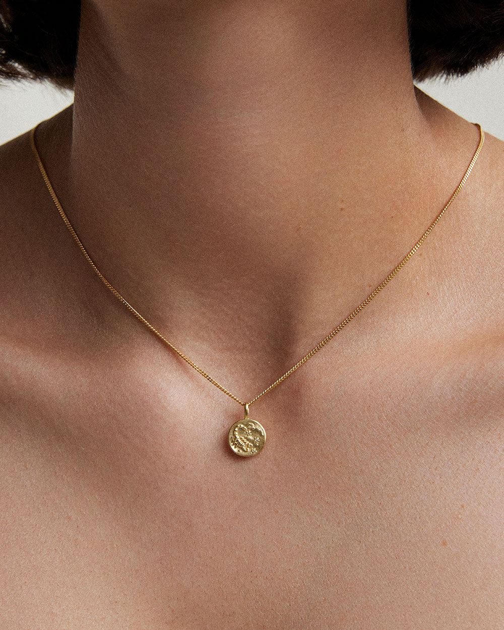 SCORPIO PETITE ZODIAC NECKLACE (18K GOLD VERMEIL)