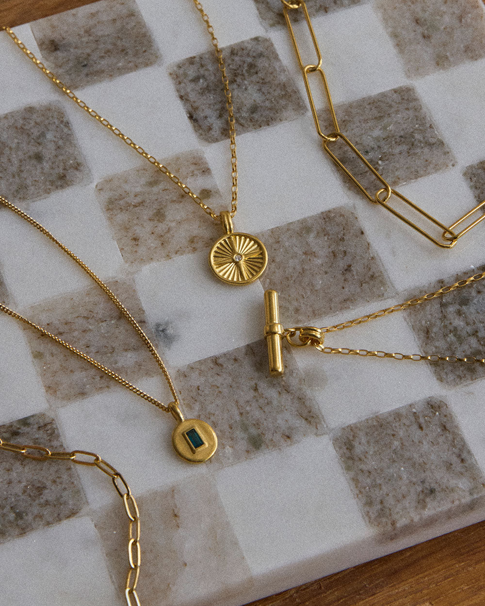 RUE CHAIN NECKLACE (18K GOLD PLATED)