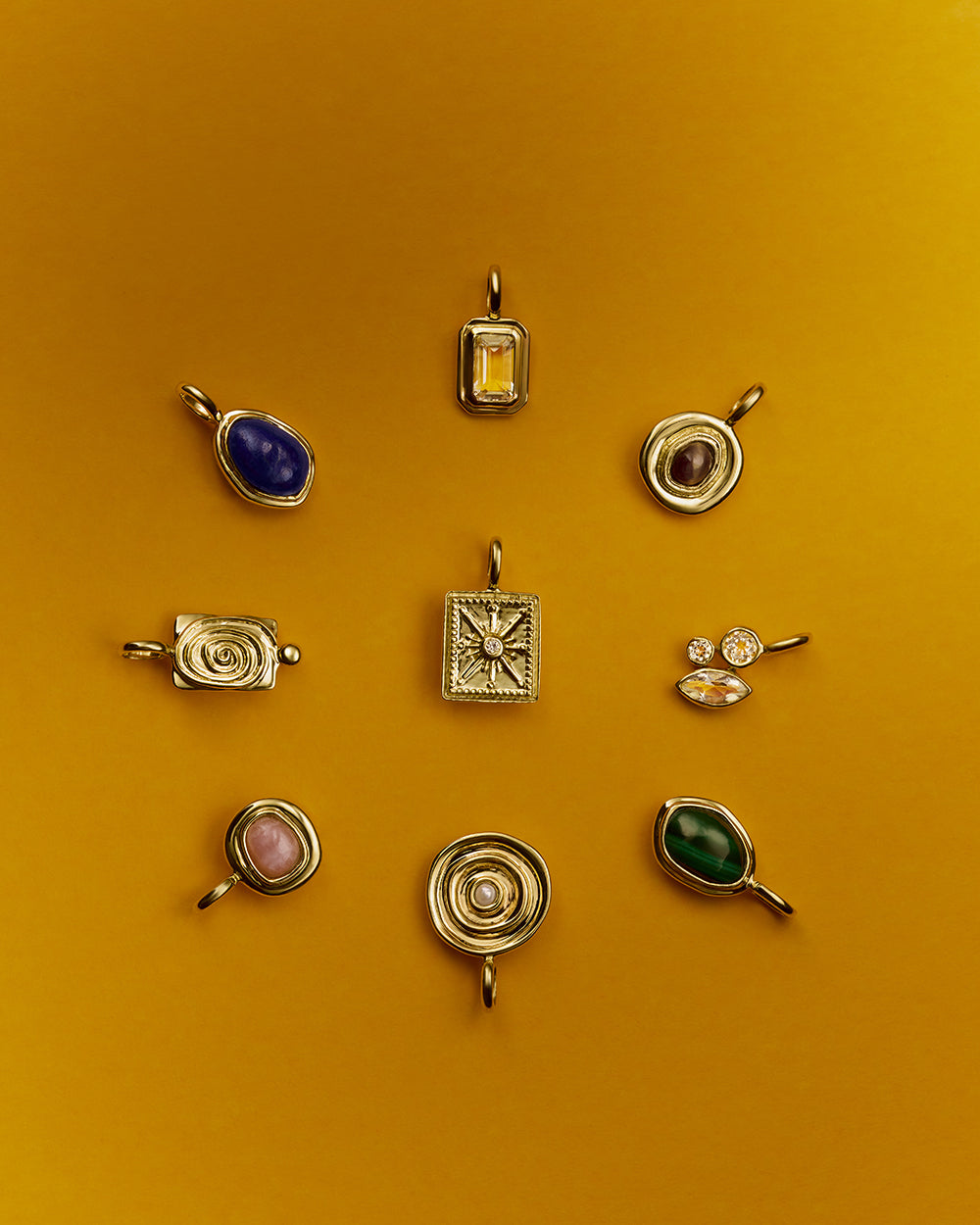 REFLECTION CHARM (9K GOLD)
