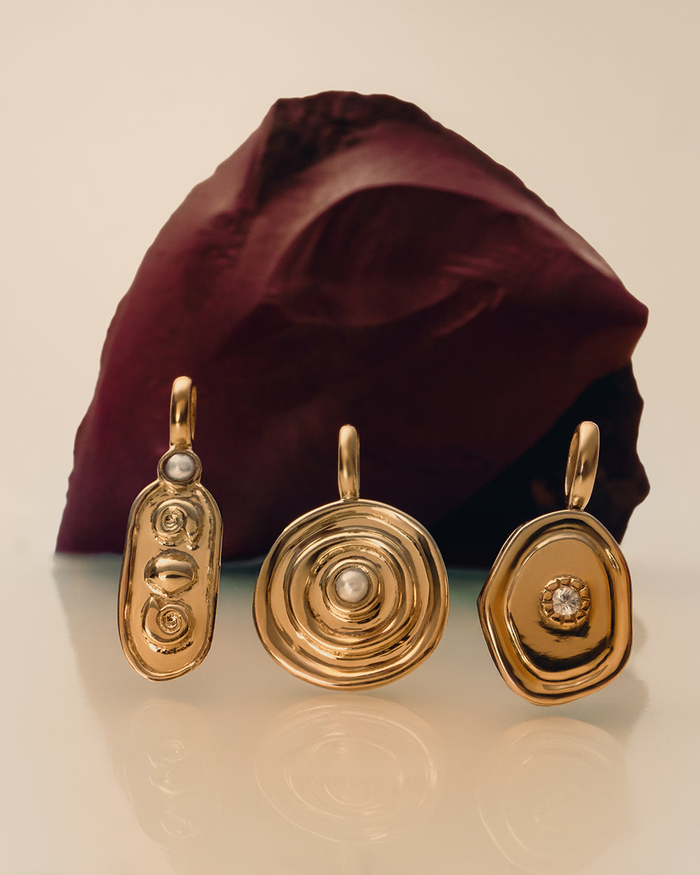 WITH THE TIDE CHARM (9K GOLD)