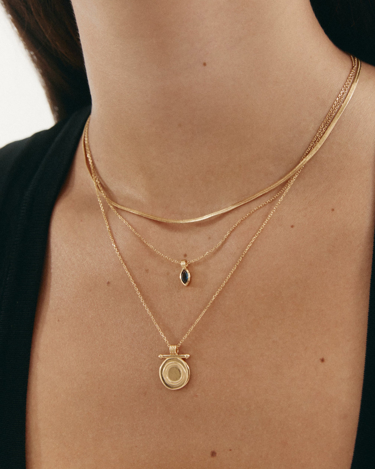 INDIGO COIN NECKLACE (18K GOLD VERMEIL) IMAGE 3
