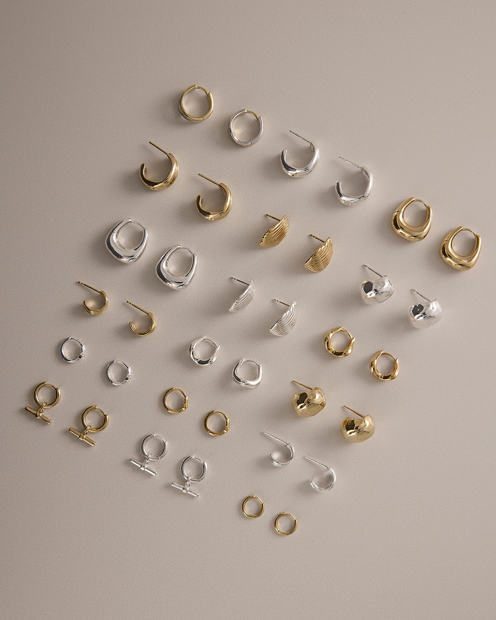 STILLNESS TOPAZ HOOPS (18K GOLD PLATED)