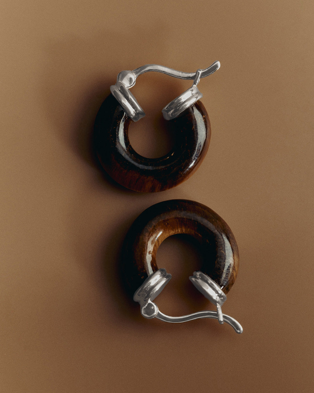 TEMPO TIGERS EYE HOOPS (STERLING SILVER)