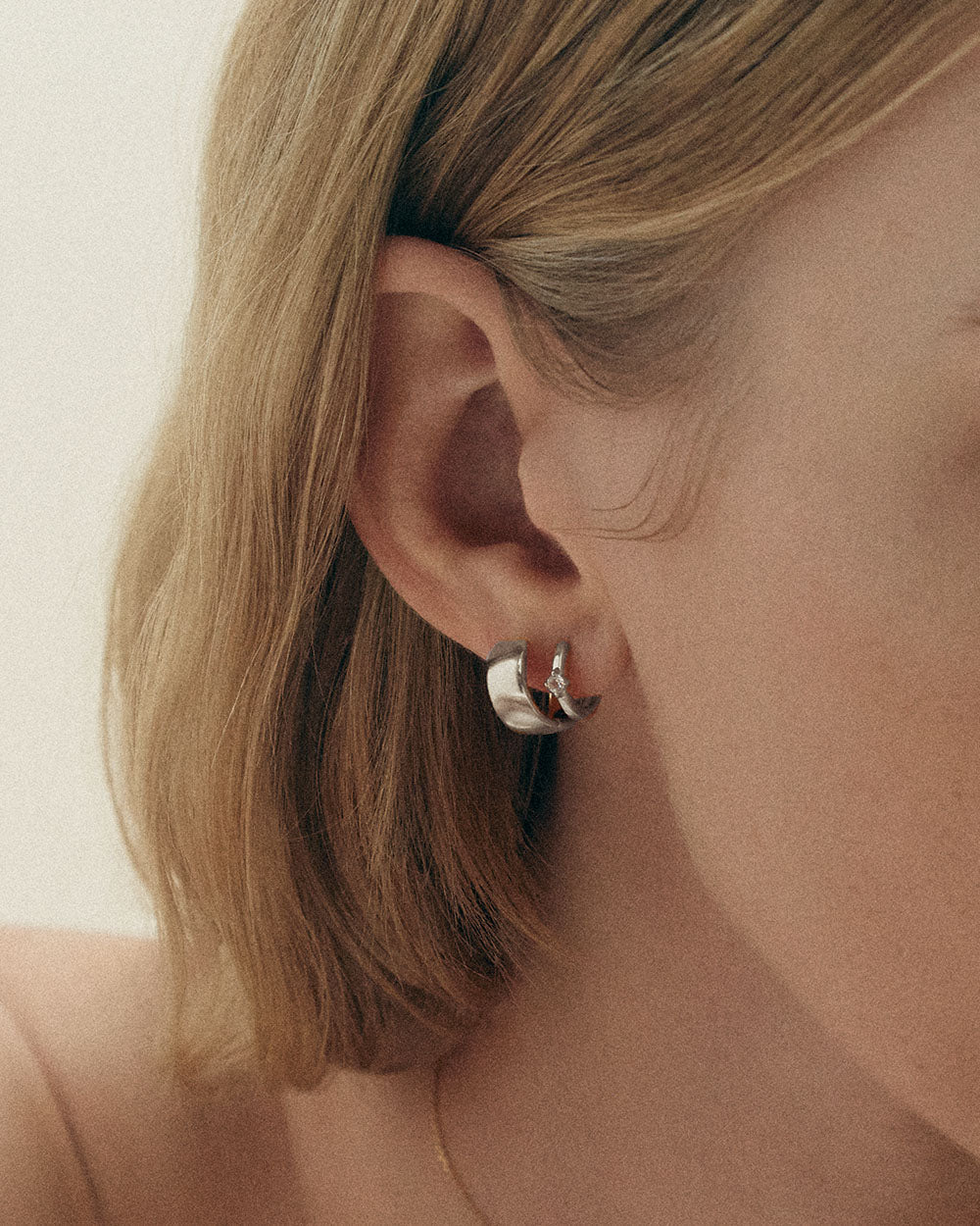 LUMEN HUGGIES (STERLING SILVER)