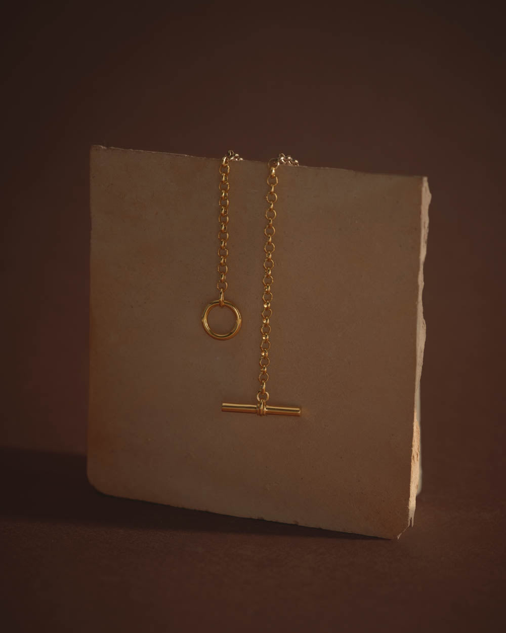 EVOLVE T-BAR BRACELET (18K GOLD PLATED)