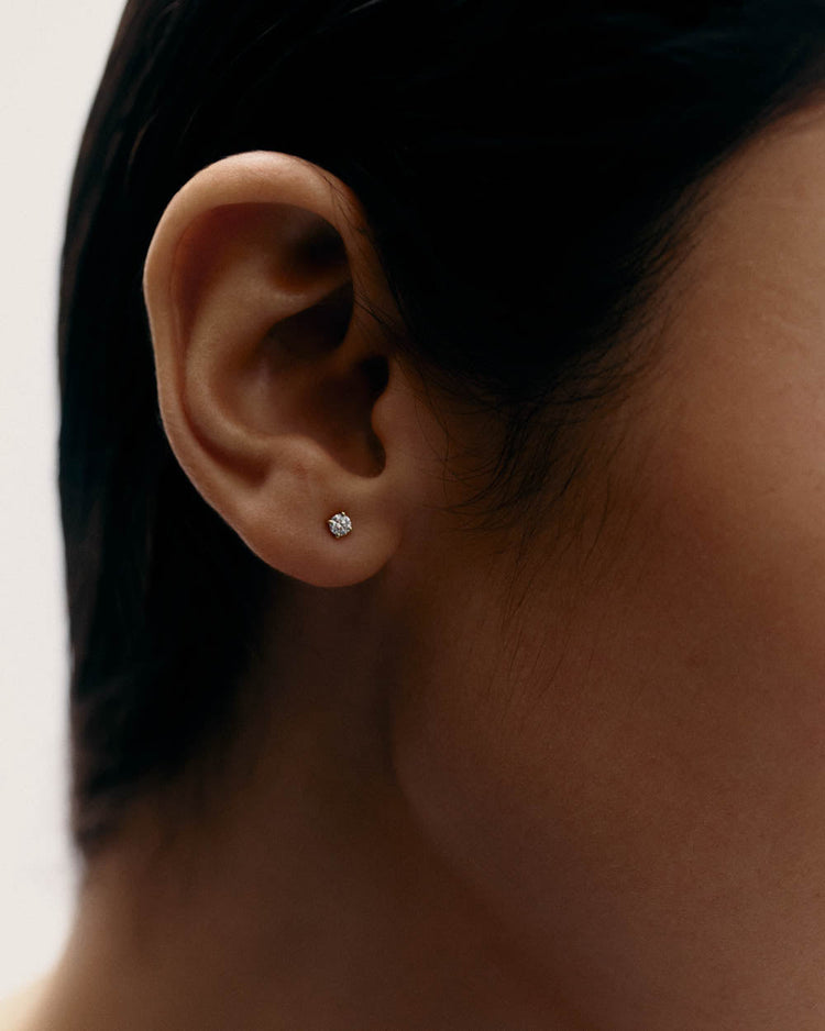 EVERLAST DIAMOND STUDS (9K GOLD)