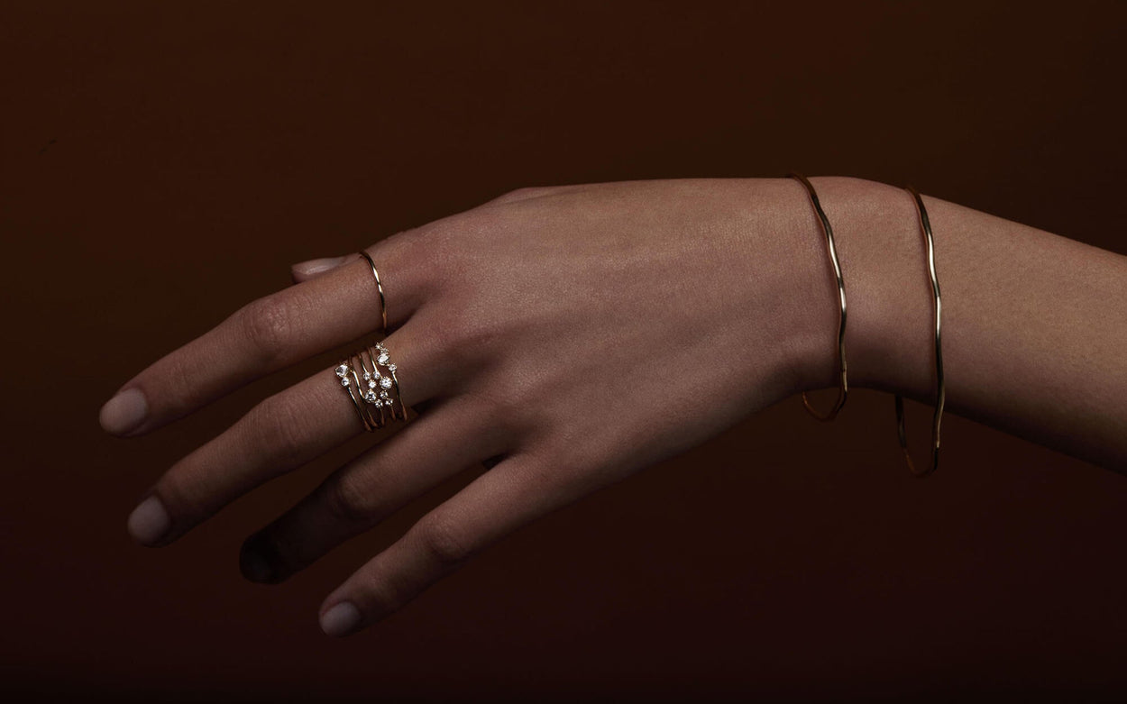 AURELIA BANGLE (9K GOLD) IMAGE 5