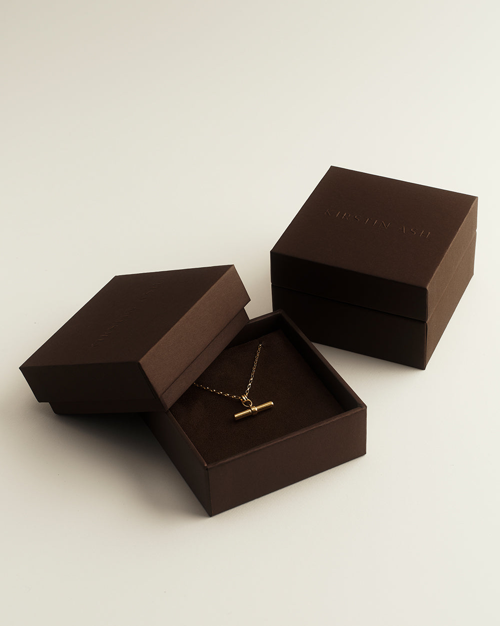 EVOLVE T-BAR NECKLACE (18K GOLD PLATED)